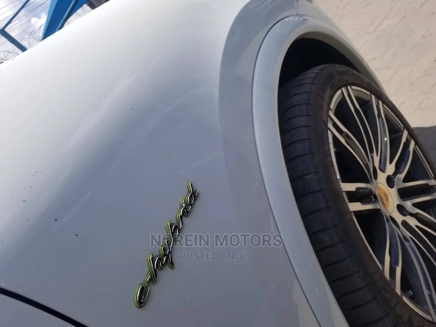 Porsche Cayenne 2015 White