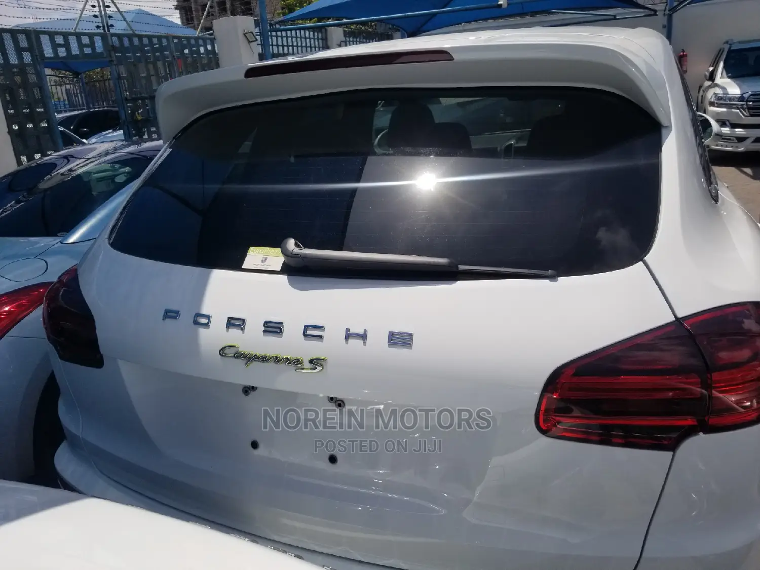 Porsche Cayenne 2015 White