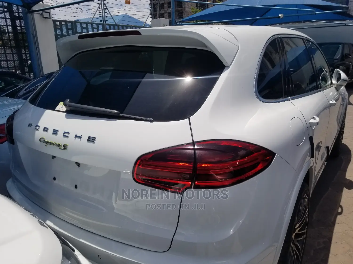 Porsche Cayenne 2015 White