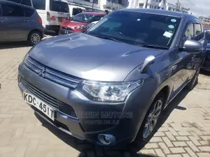 Mitsubishi Outlander 2015 Silver