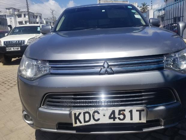 Mitsubishi Outlander 2015 Silver