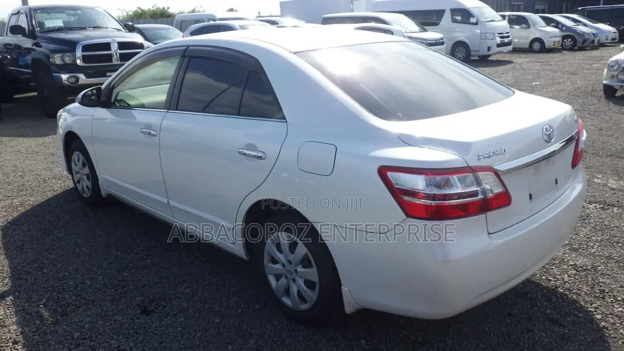Toyota Premio 1.8 AWD 2015 White
