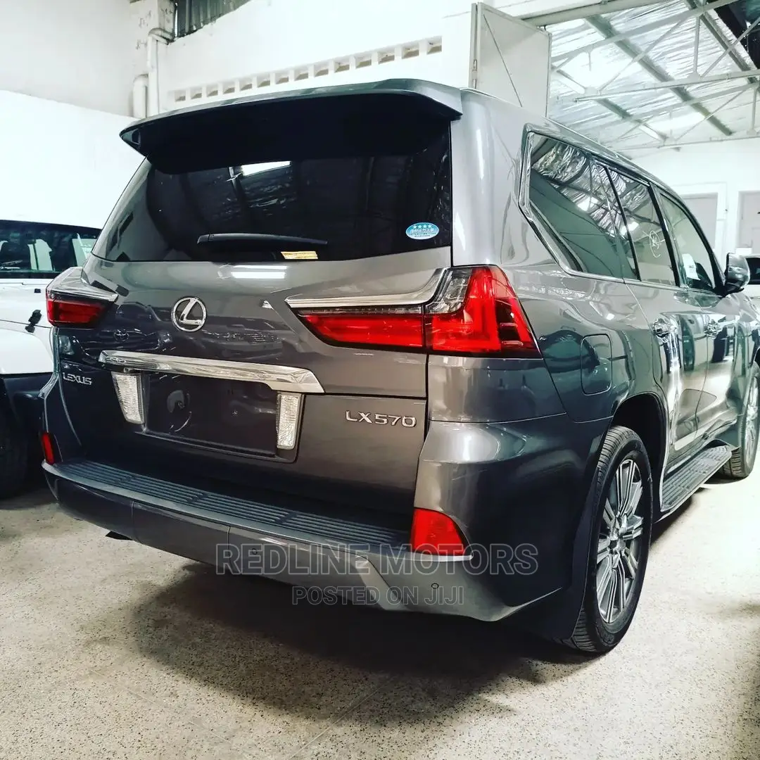 Lexus LX 570 AWD 2016 Gray