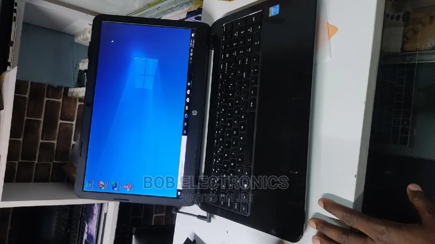 Laptop HP 14-Dq1025cl 4GB Intel Celeron HDD 500GB