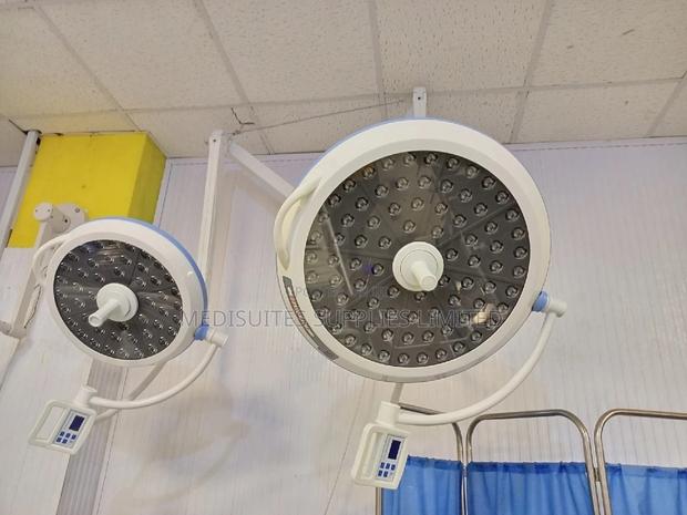 Double Arm Ceiling Mount Theatre Light - thumbnail 4