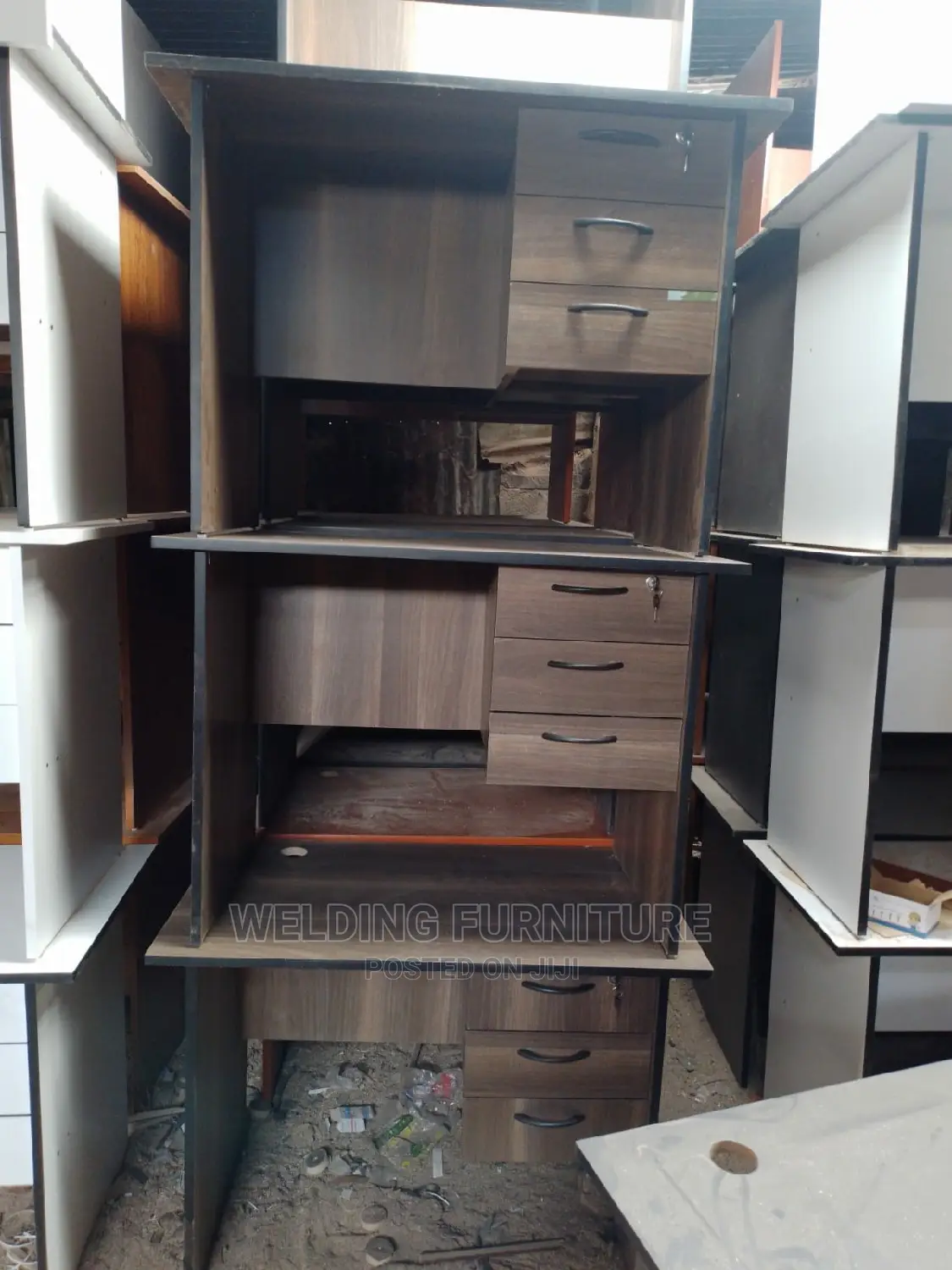 Office Desk.Office Desk