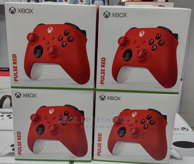 Xbox Series X|S [Pulse Red] Wireless Controller - New - thumbnail 2