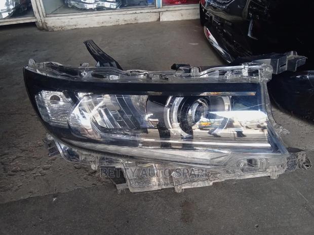 Prado 150 2018 Non Xenon Headlights - thumbnail 2