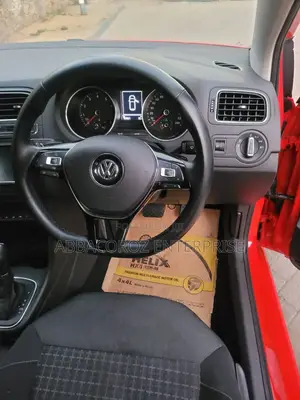 Volkswagen Polo 2015 Red