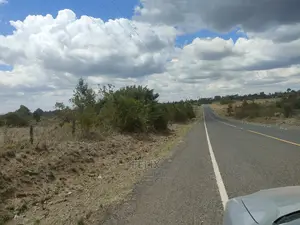 2 Acres Narumoru/Blueline Rongai Touching Main Tarmac
