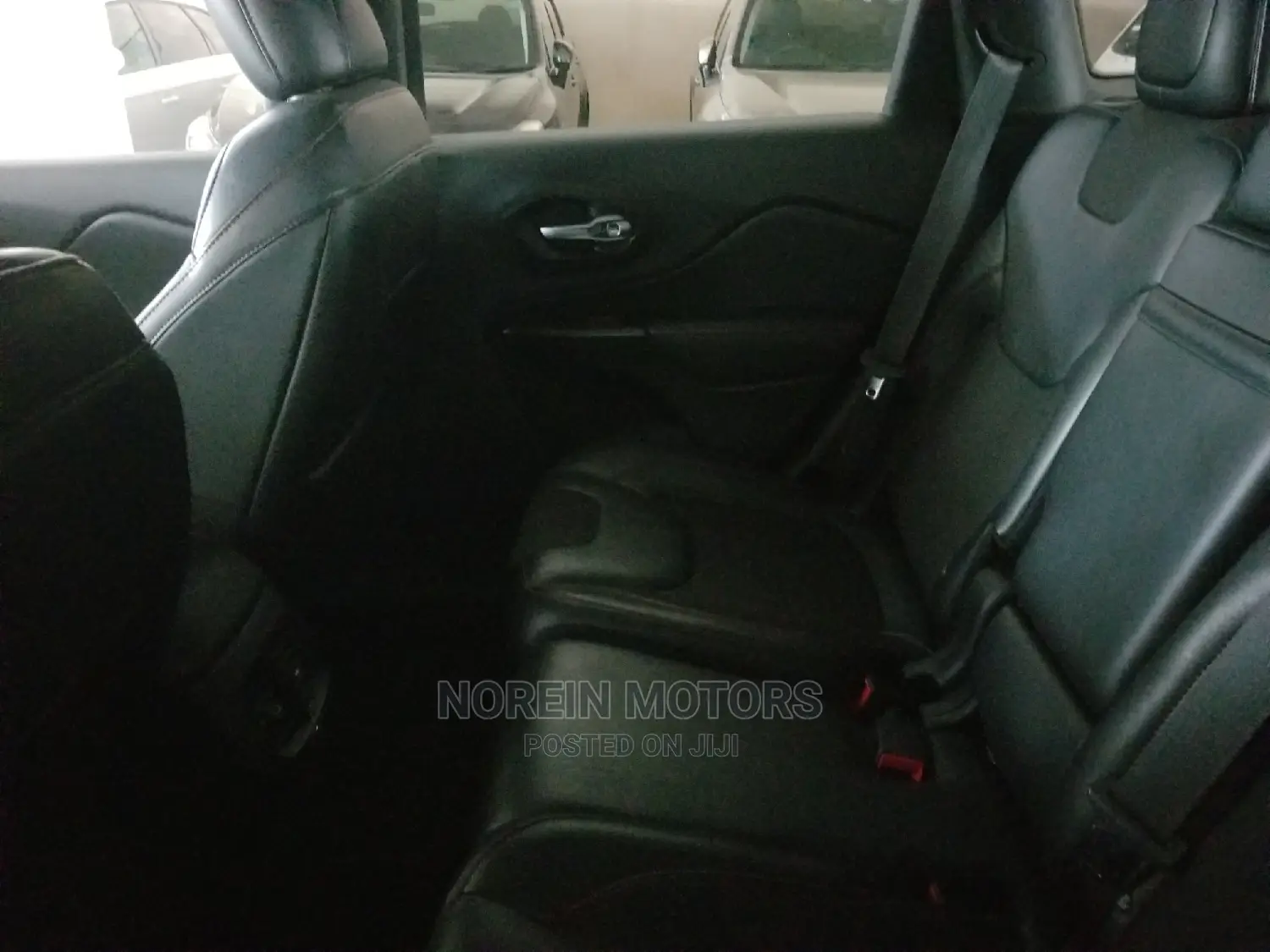 Jeep Cherokee 2015 Red