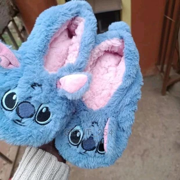 Comfy Indoor Wear - thumbnail 3