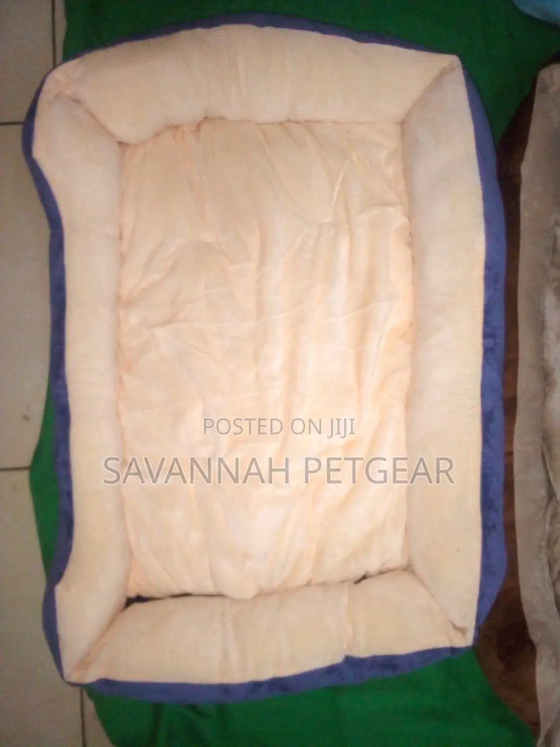 Cosy Imported Dog Beds for Cats and Dogs With Mattress