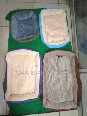 Cosy Imported Dog Beds for Cats and Dogs With Mattress