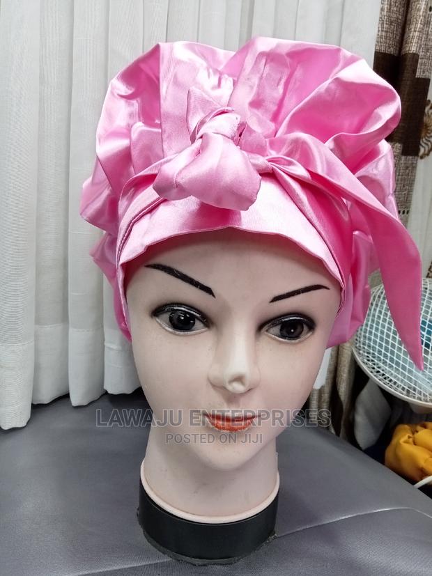 Quality Satin Bonnet - thumbnail 2