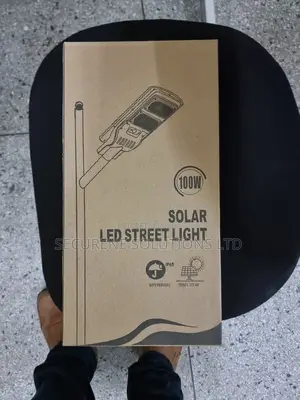 100 Watts Solar Street Light