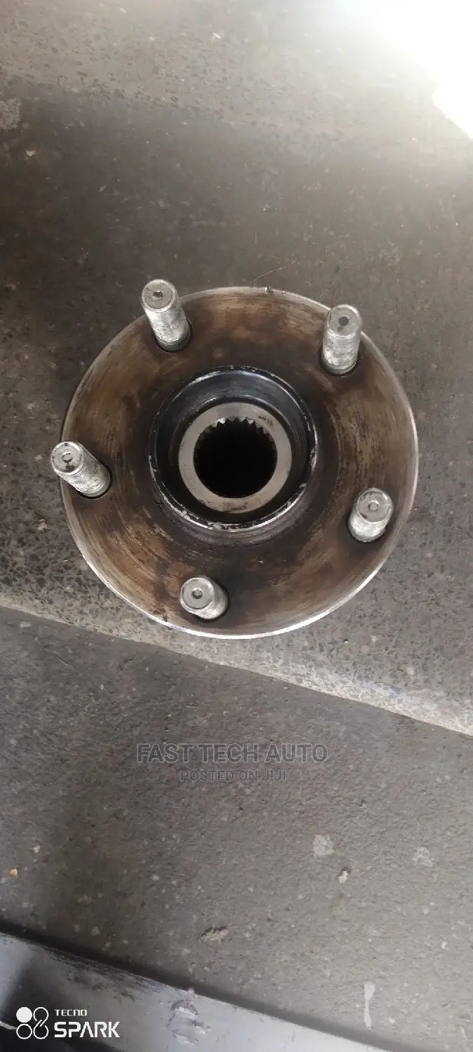 Subaru Forester Front Hub