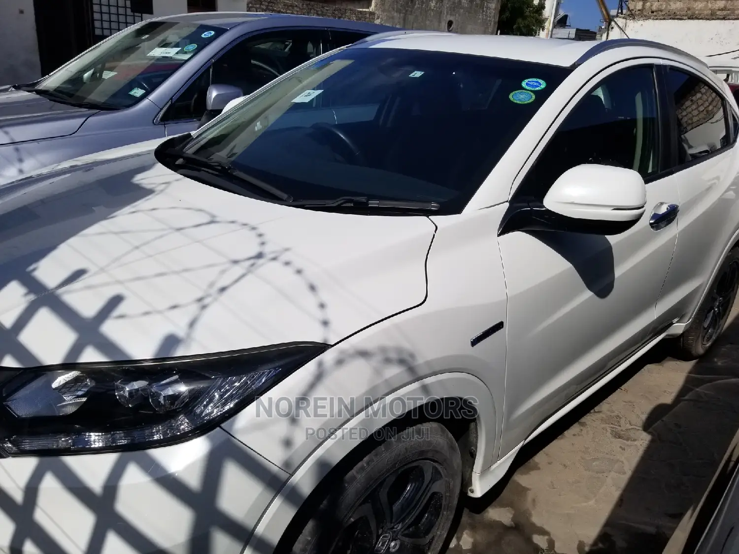 Honda Vezel 1.5 Hybrid 2WD 2015 White