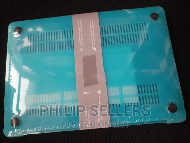 Macbook Pro Cover - main view