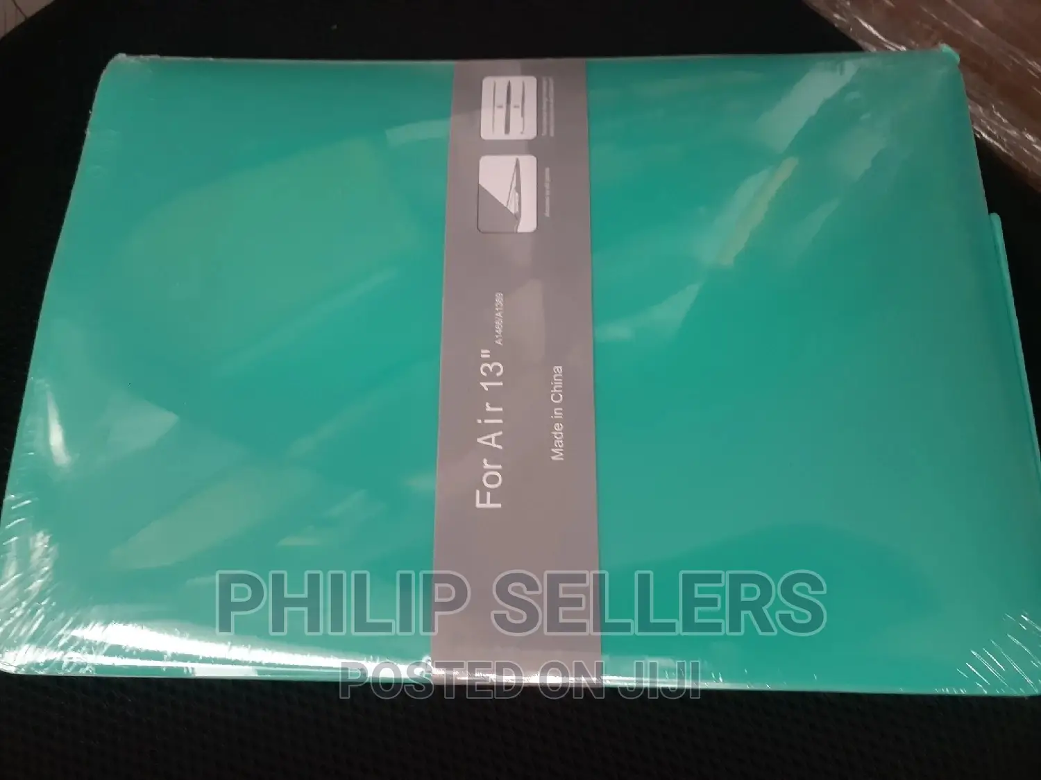 Logo Cut Out Case Hard Cover Macbook Pro M1