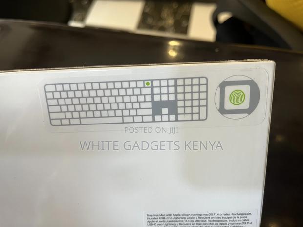 Magic Keyboard With Touch ID - thumbnail 3