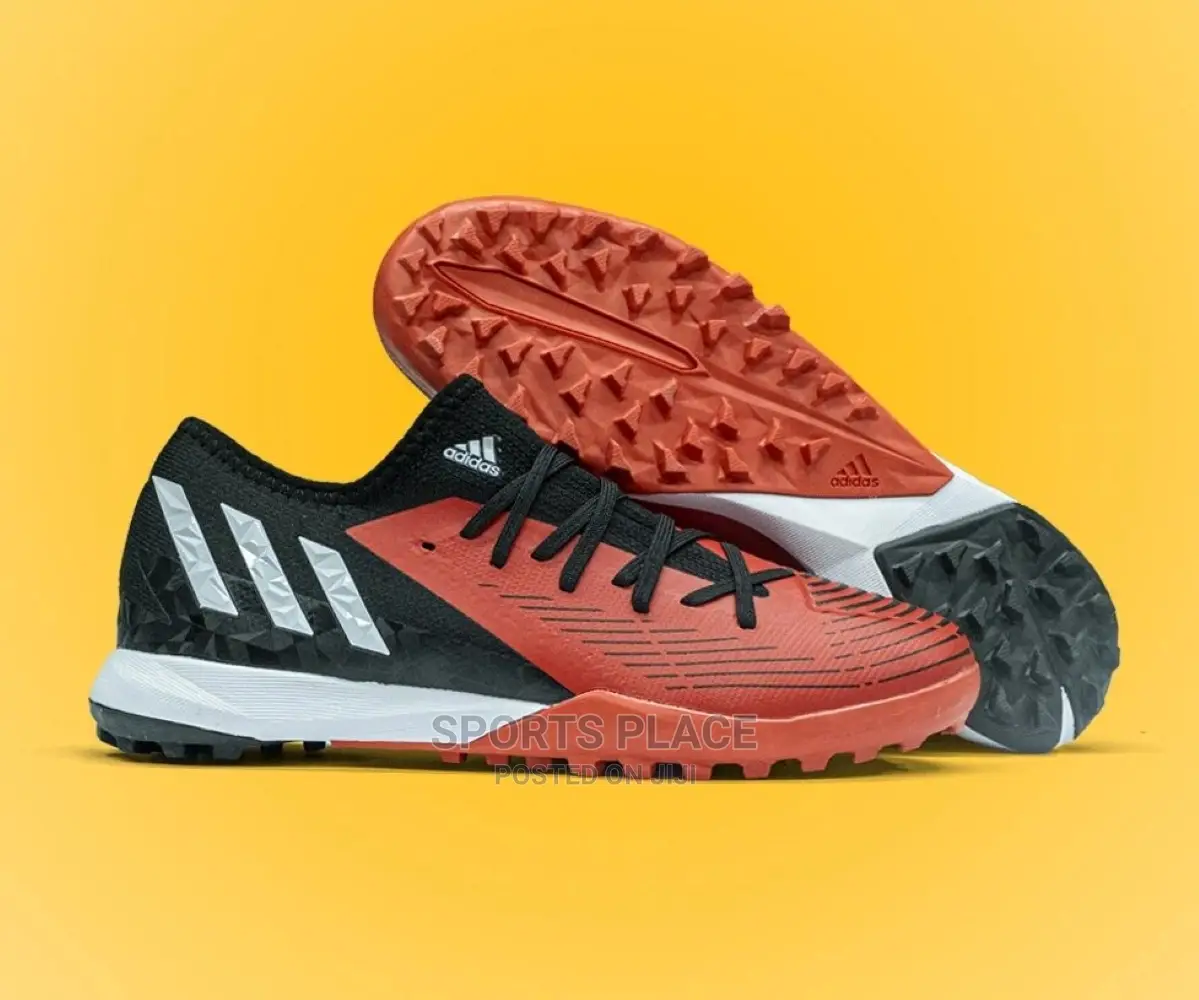 Adidas Predator Black TF Laceless Football Trainers Boots