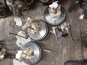 Brake Booster and Master Cylinder Mitsubishi Canter 32,32,34