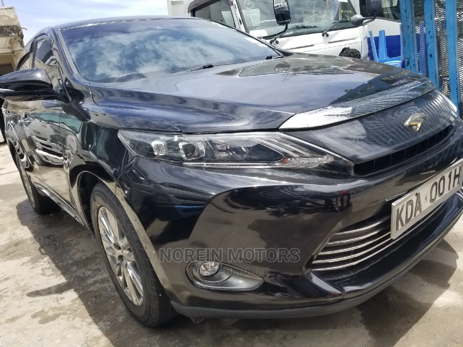 Toyota Harrier SV Premium 2014 Black
