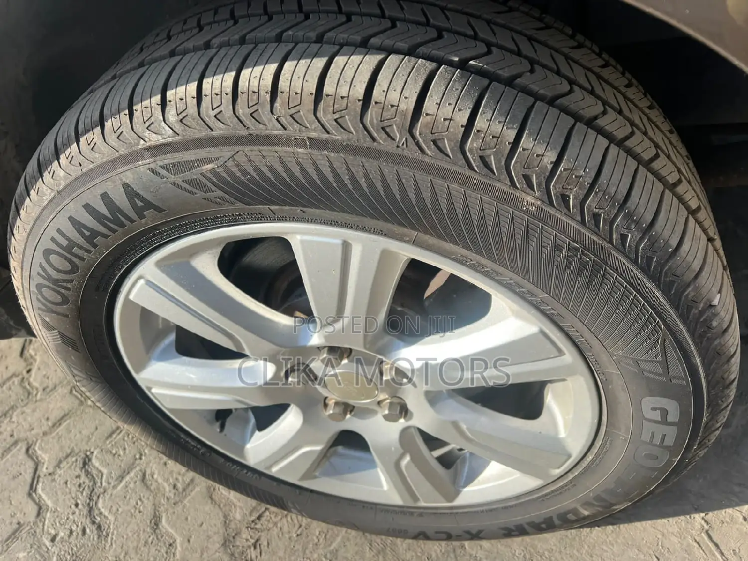 Land Rover Discovery 2016 Brown