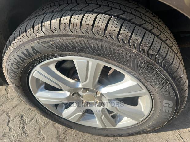 Land Rover Discovery 2016 Brown - thumbnail 2