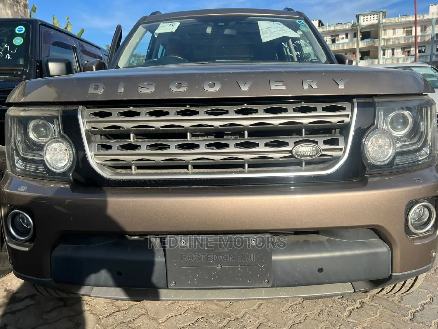 Land Rover Discovery 2016 Brown