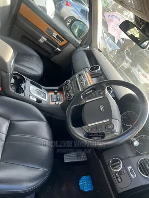 Land Rover Discovery 2016 Brown