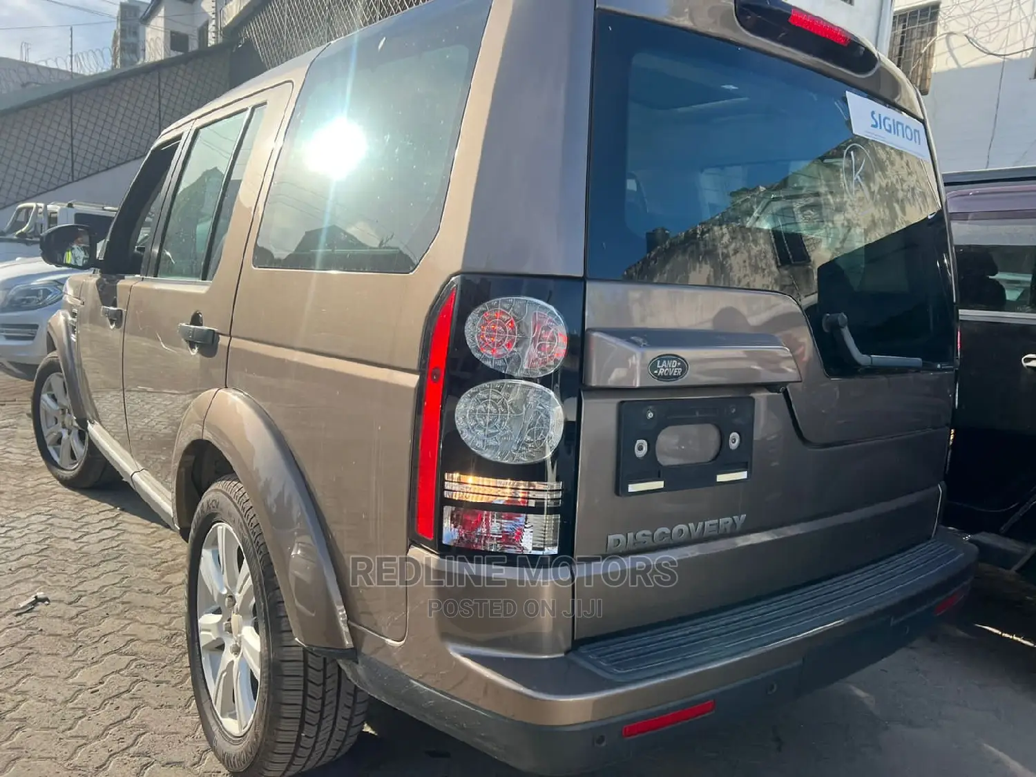 Land Rover Discovery 2016 Brown