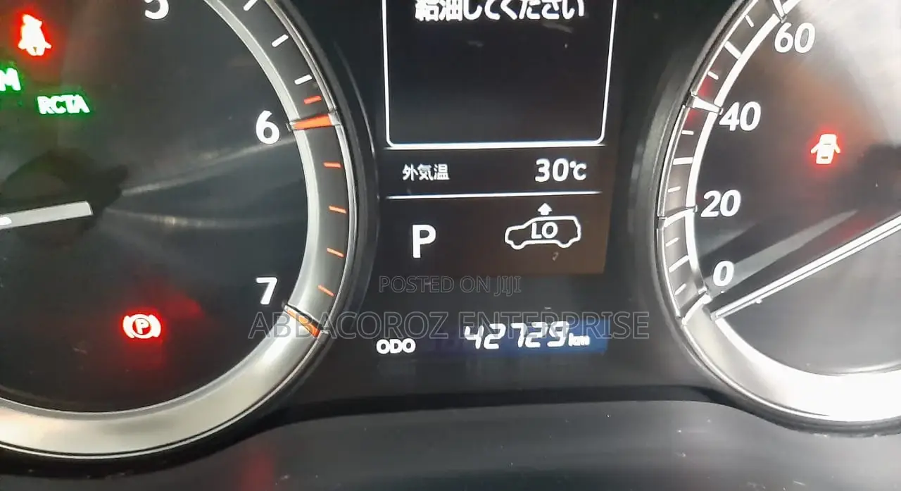Lexus LX 570 AWD 2016 White