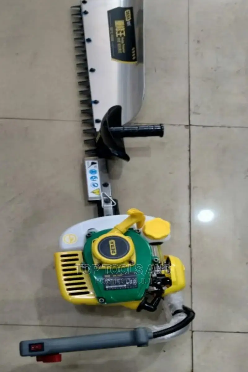 Dera Petrol Hedge Trimmer
