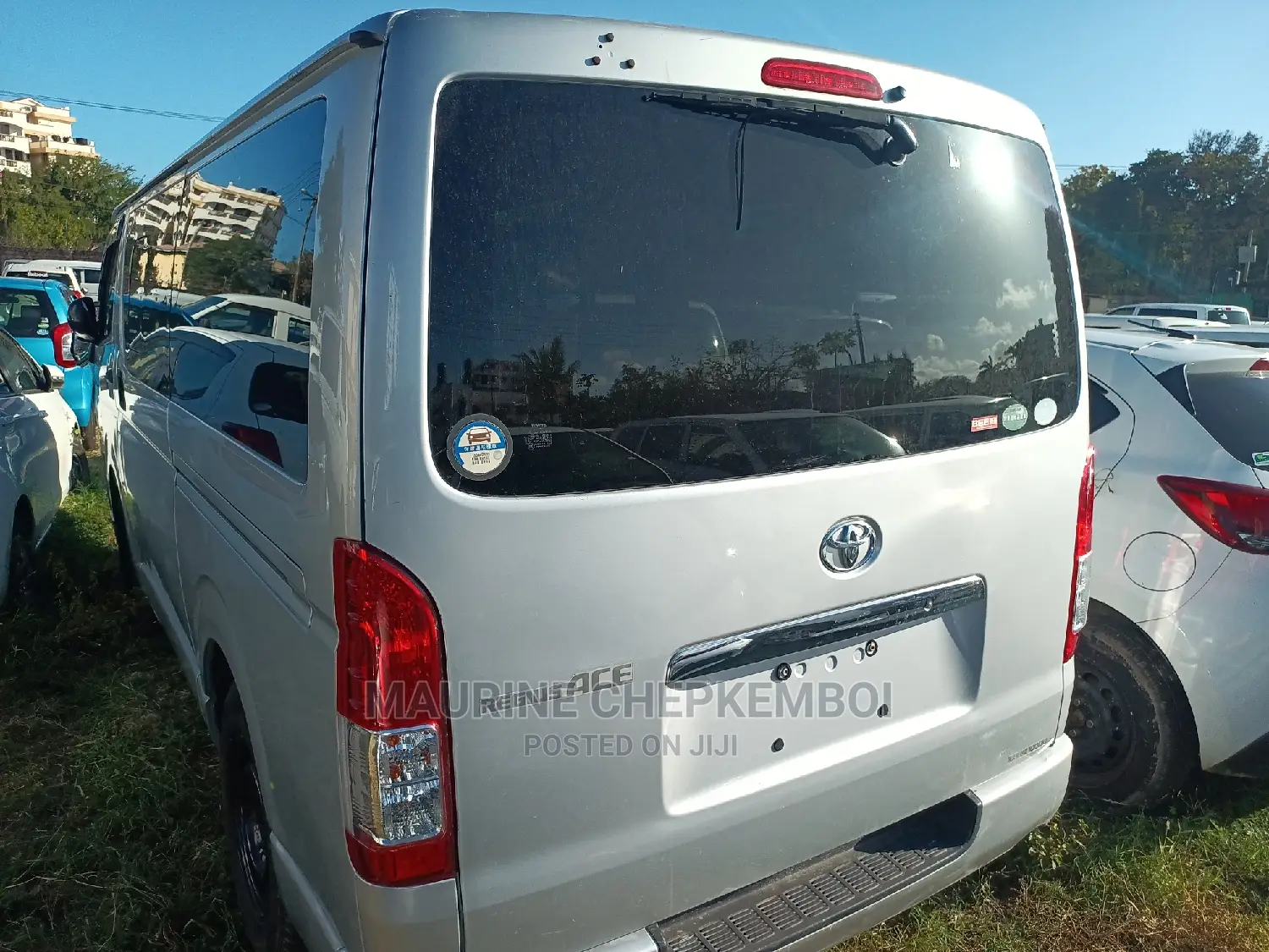 Toyota HiAce 2016 Silver
