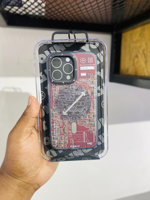 iPhone 14 Pro Tech Design Magsafe Backcover Case - thumbnail 2