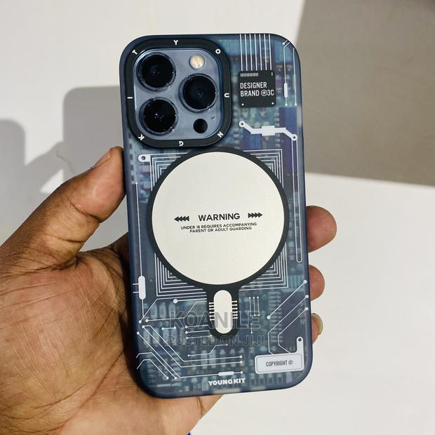 iPhone 14 Pro Tech Design Magsafe Backcover Case - thumbnail 3