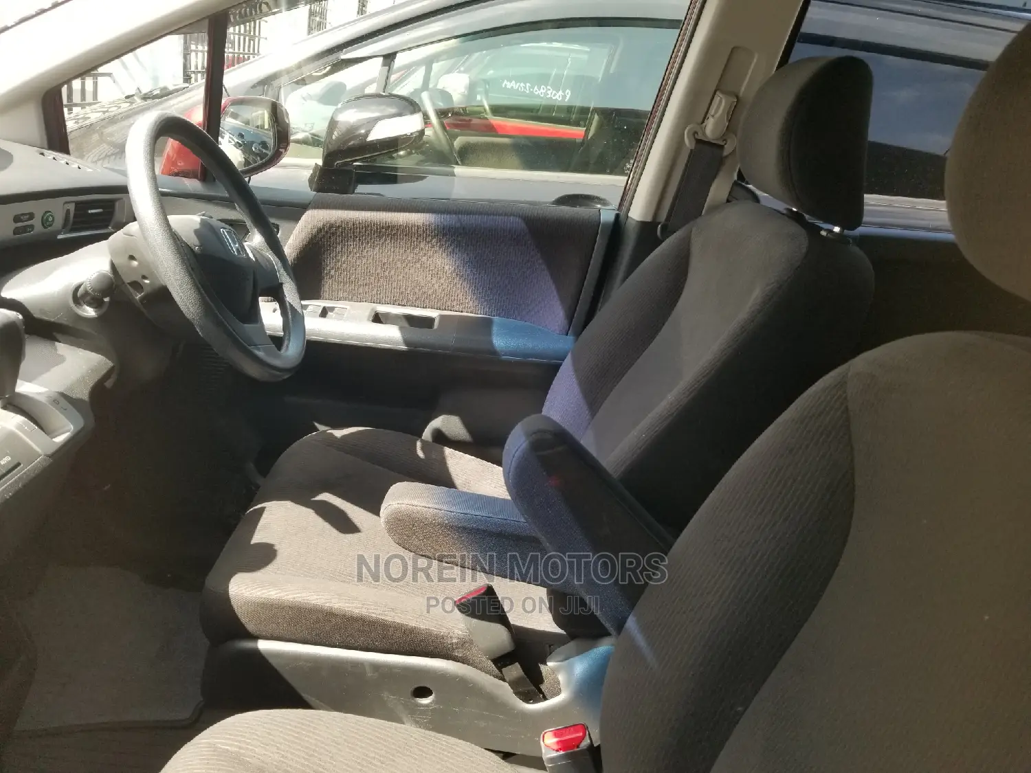 Honda Freed 2015 Red