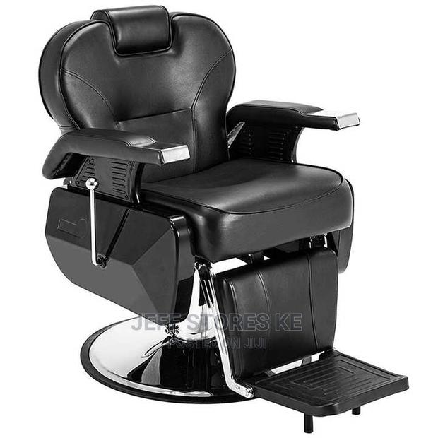 Professional Barber Chair - main view
