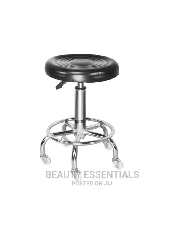 Round Pedicure/ Manicure Beauty Stool