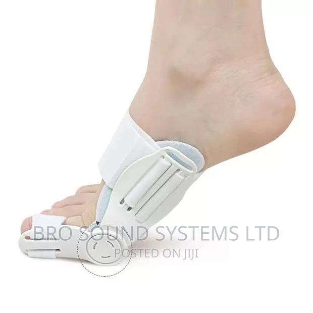 Toe Separator Bunion Correction - thumbnail 5