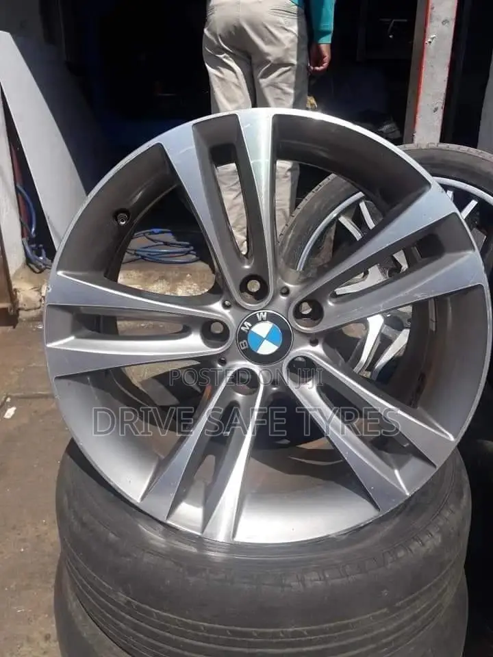 19 Inch Bmw Original Rims Silver Set (Japan)