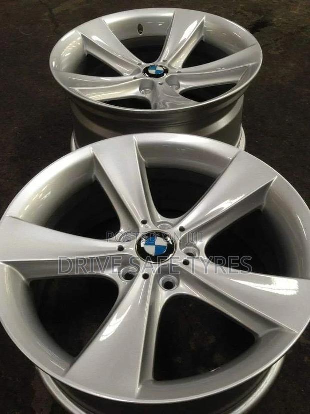 19 Inch Bmw X5 New Shape Original Rims Silver Set ( Japan)