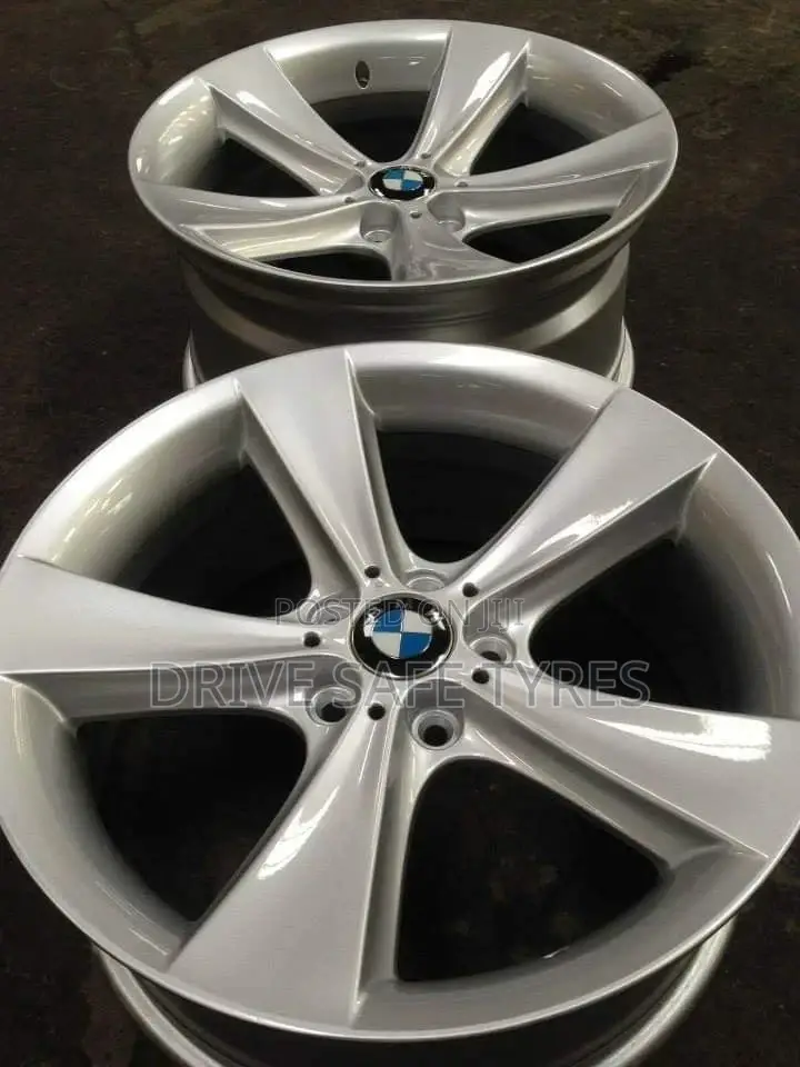 19 Inch Bmw X5 New Shape Original Rims Silver Set ( Japan)