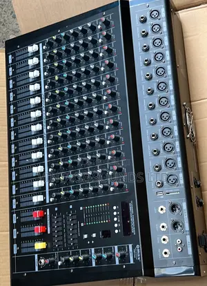 Omax 12 Channel Active Powered Mixer