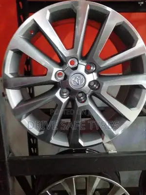 18 Inch Landcruser Tx Original Rims Set Silver ( Japan)