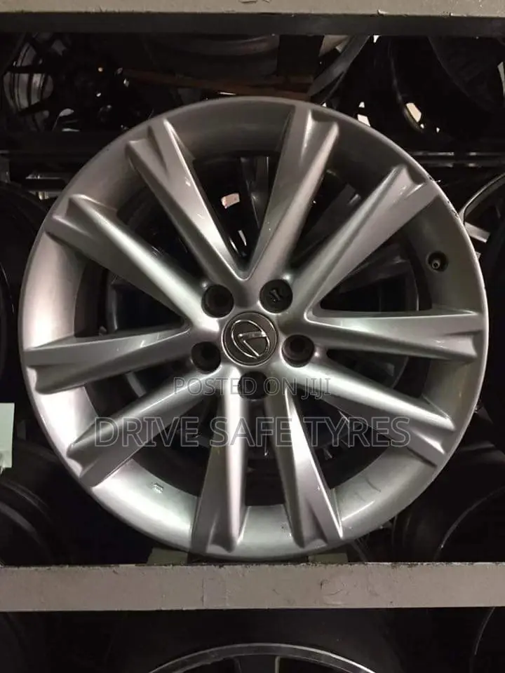 19 Inch Lexus Original Rims Set ( Japan)