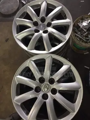 19 Inch Lexus New Shape Original Rims Set (Japan)