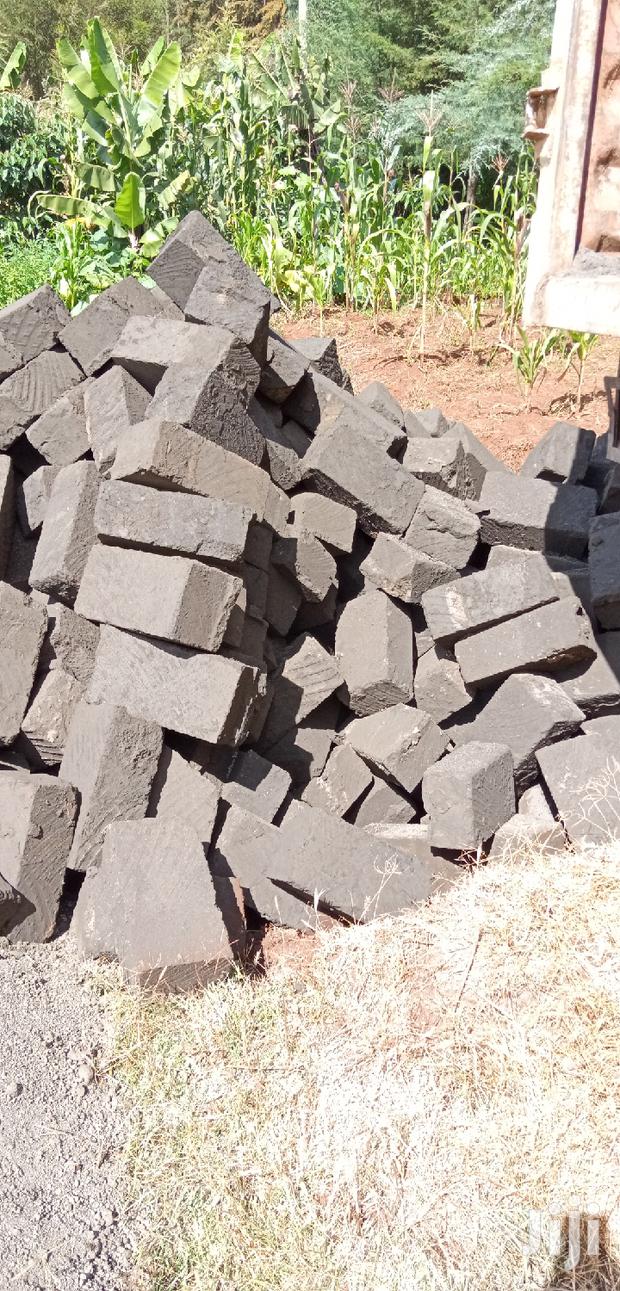 Machine Cut Stone - thumbnail 4